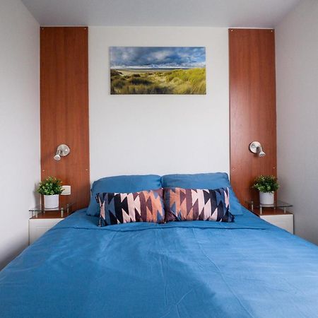 Knus En Modern Ingericht Chalet Met Gratis Wifi Βίλα Tzummarum Εξωτερικό φωτογραφία